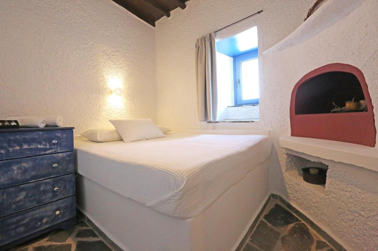Le Petit Chateau 아노 시로스 외부 사진