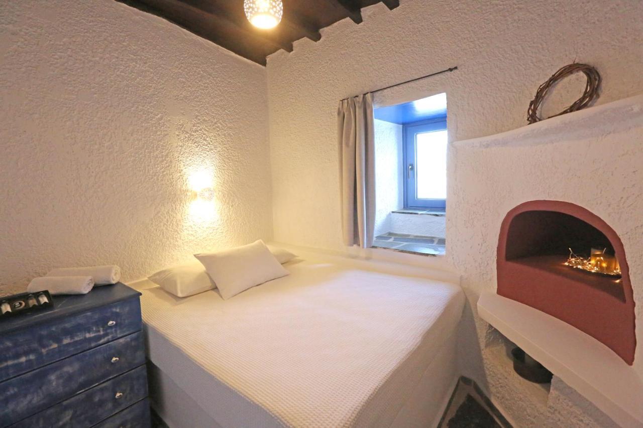 Le Petit Chateau 아노 시로스 외부 사진